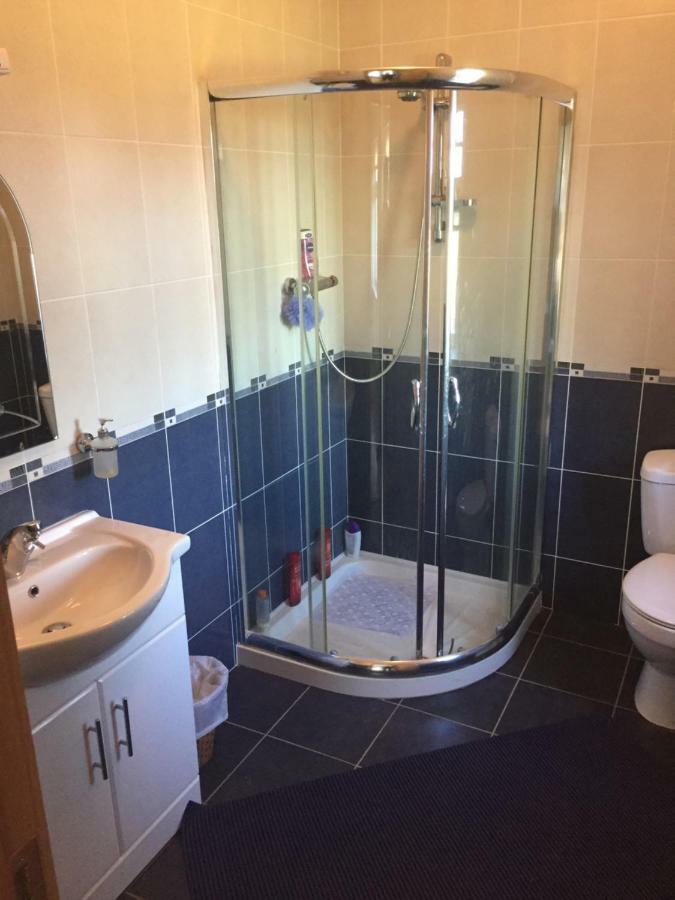 Flushing Meadows Hotel Crossmolina Esterno foto